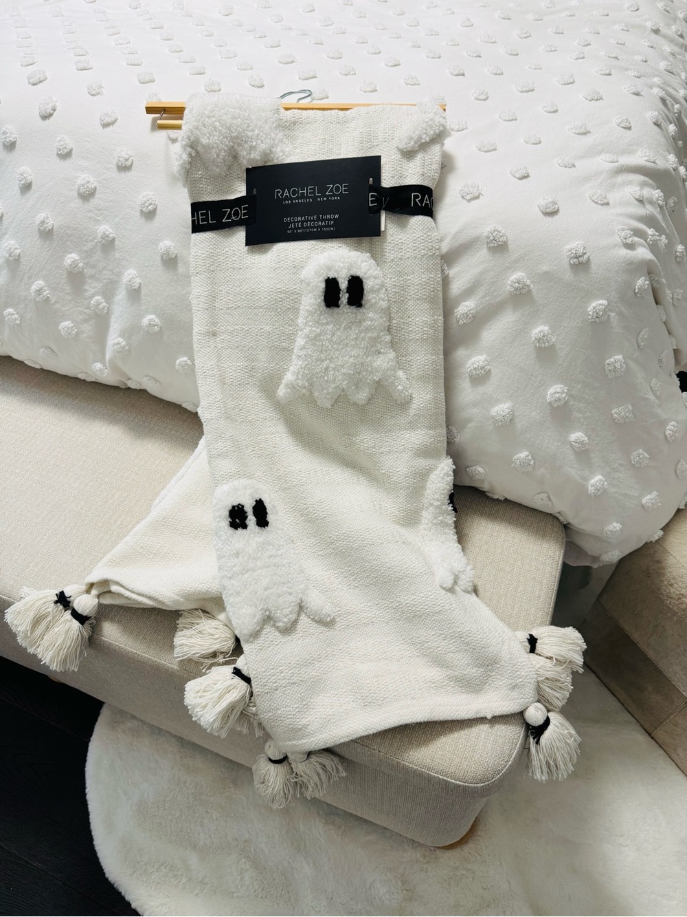 Rachel Zoe ghost blanket throw gorgeous puffy ghost NWT Halloween favourite